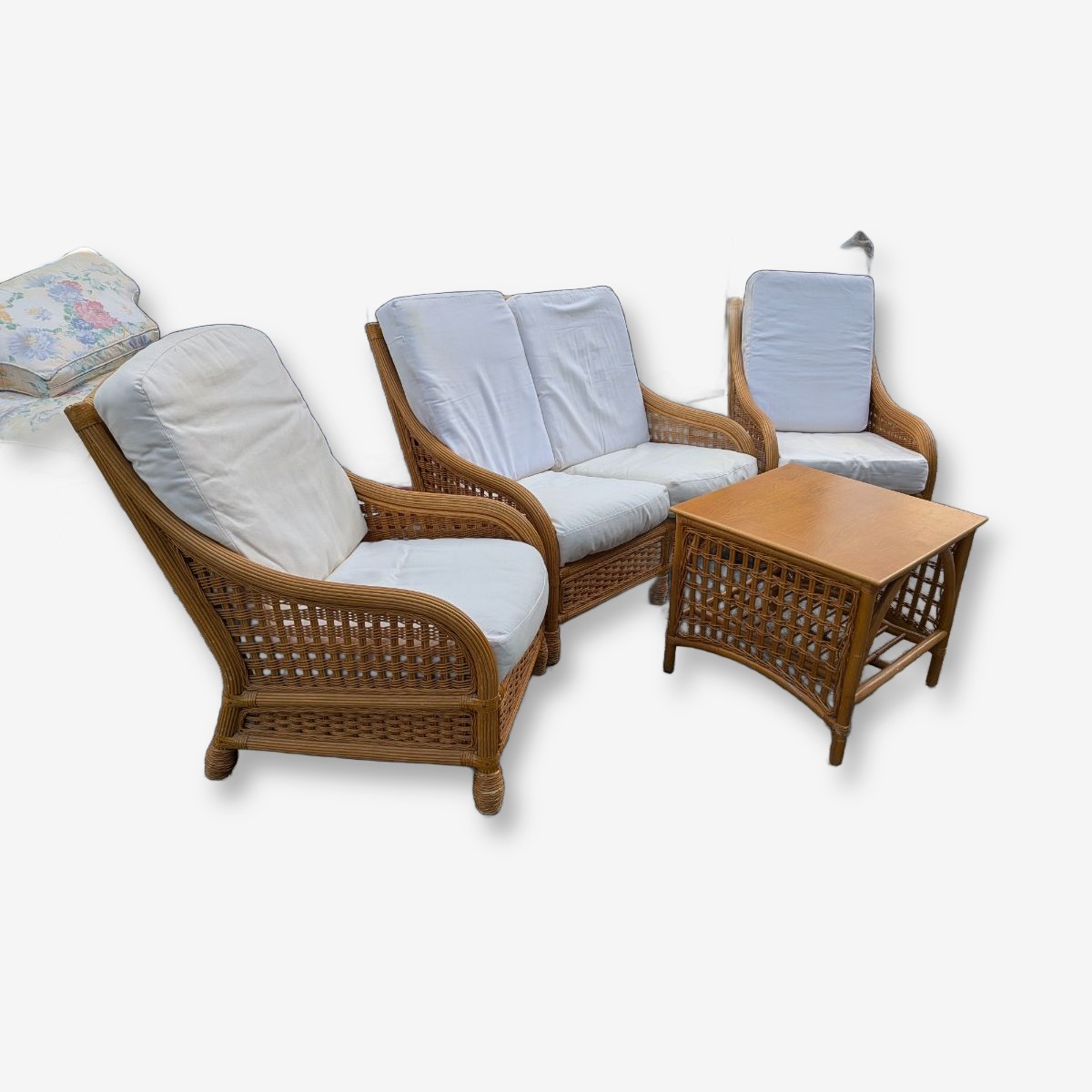 Vintage Rattan and Wicker Outdoor Furniture Set with Cushions — Lot 134, photograph 2
