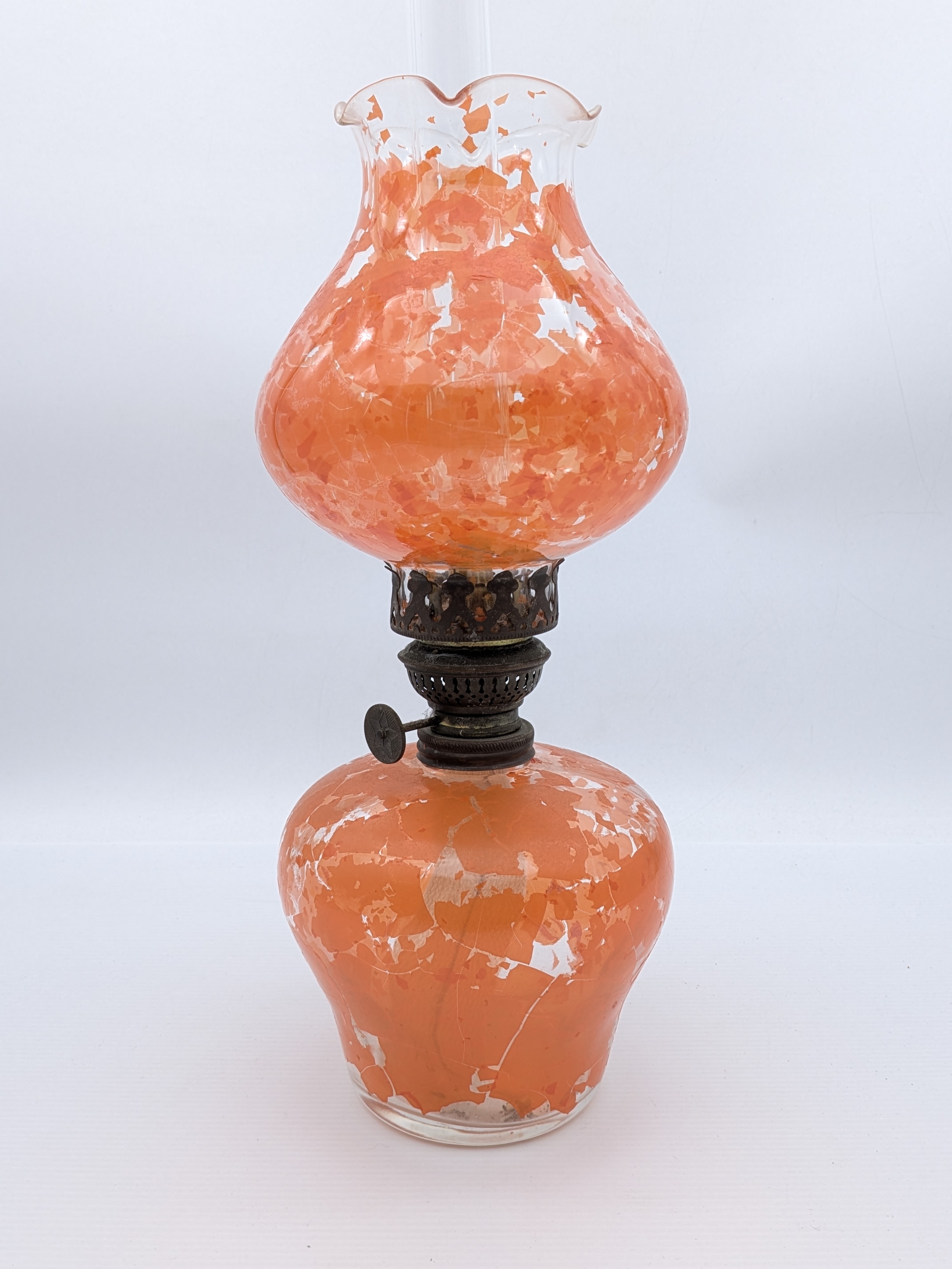 Vintage Mottled Orange Glass Oil Lamp — Lot 024, photograph 1