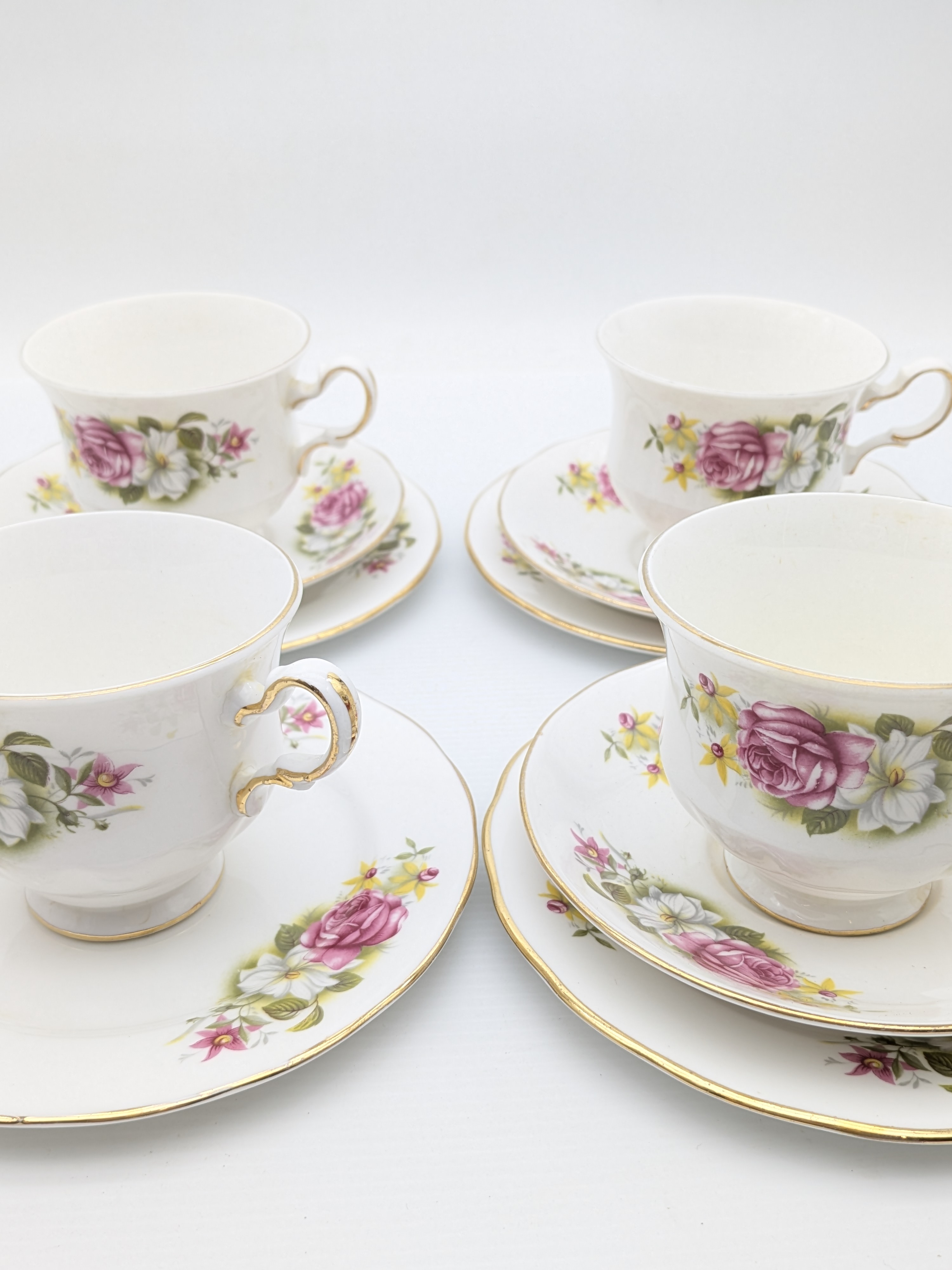 Vintage Queen Anne Bone China Tea Set — Lot 064