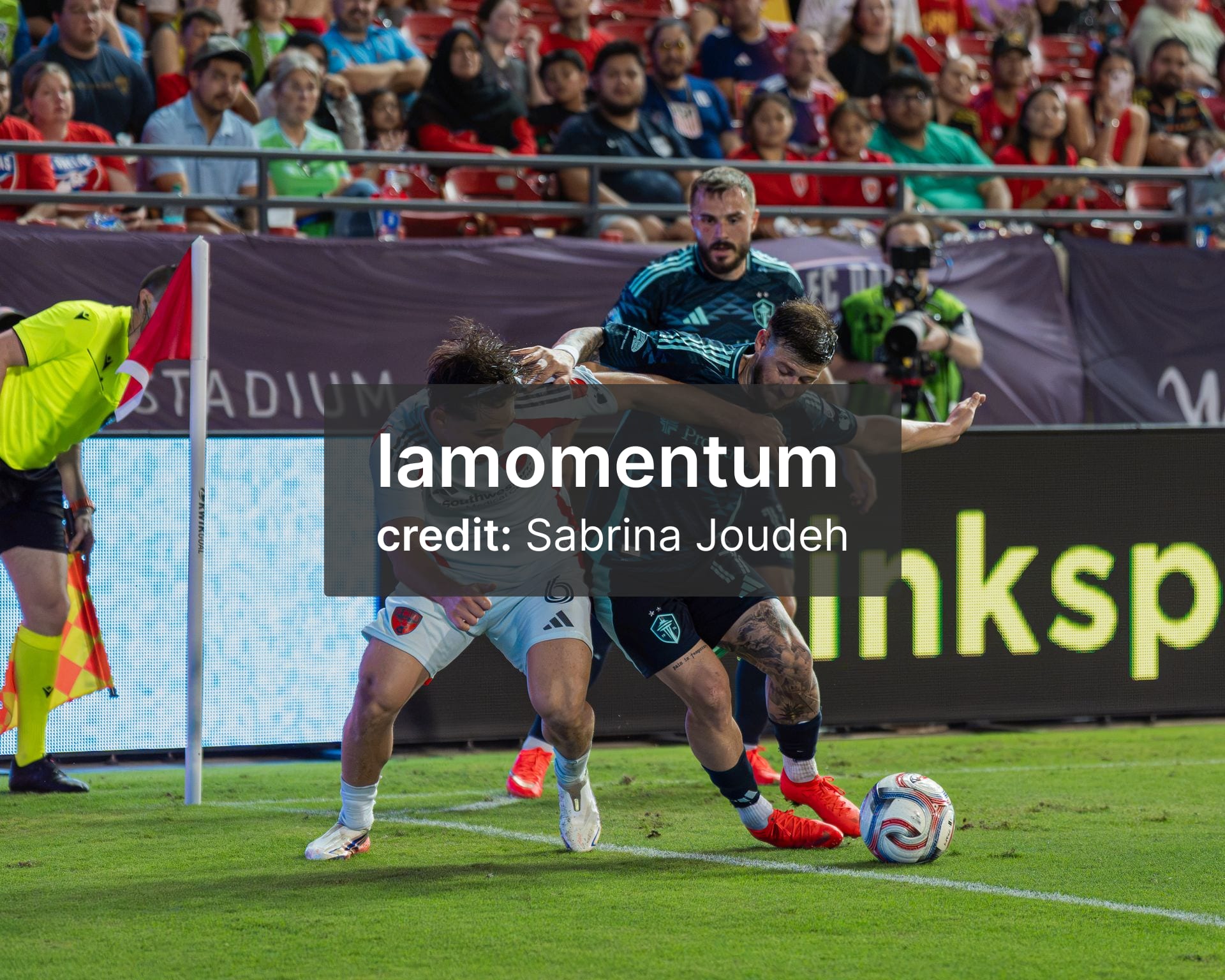 Ran Binyamin battles Paul Arriola and Jordan Morris