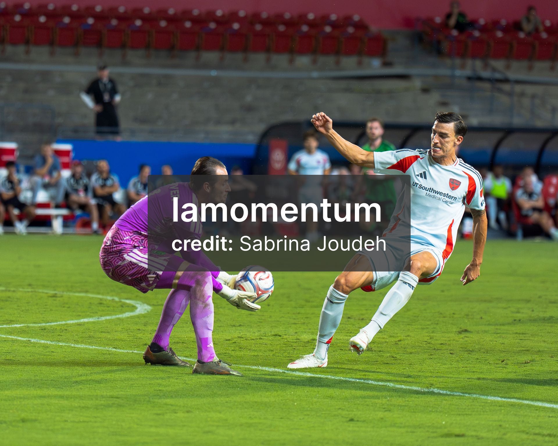 Petar Musa nearly getting to the ball