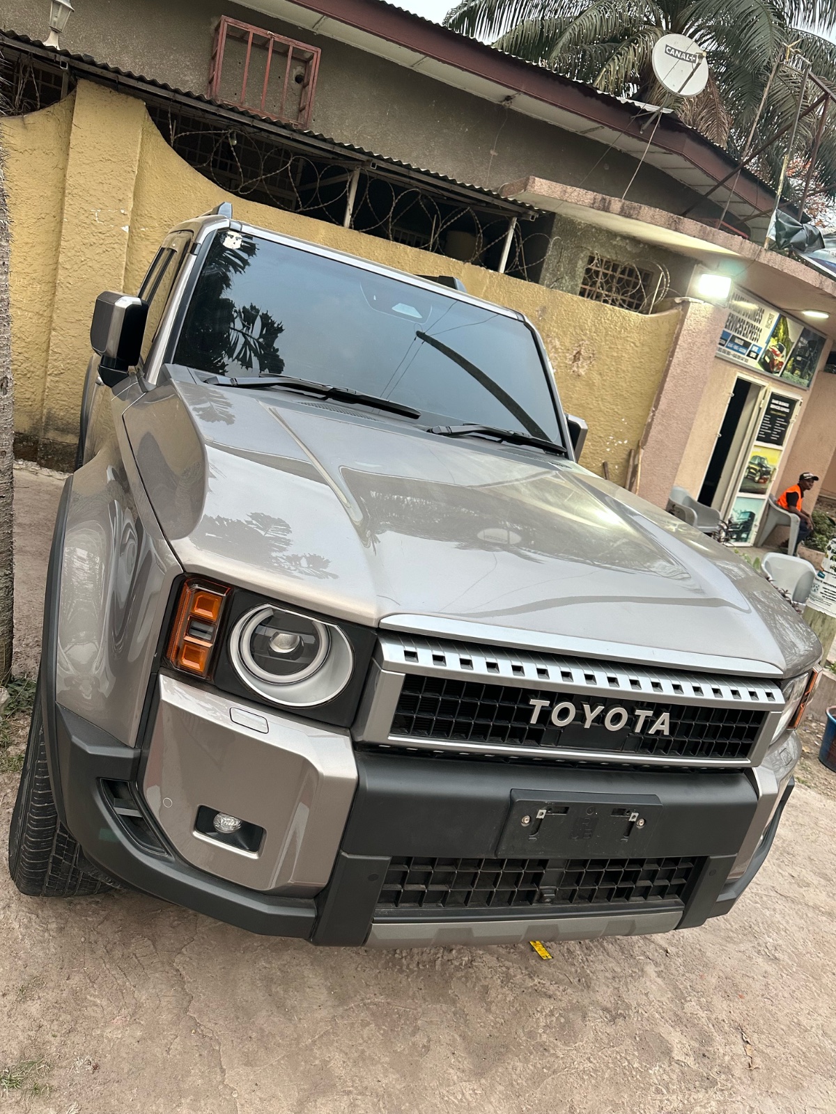 TOYOTA PRADO