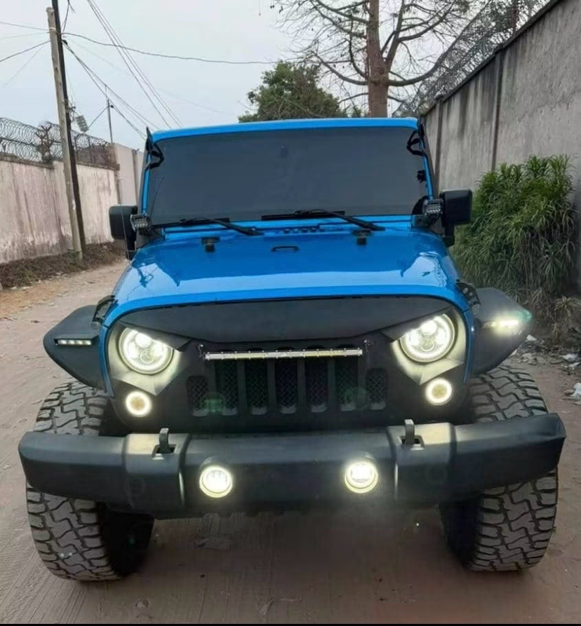 Jeep Wrangler Sahara
