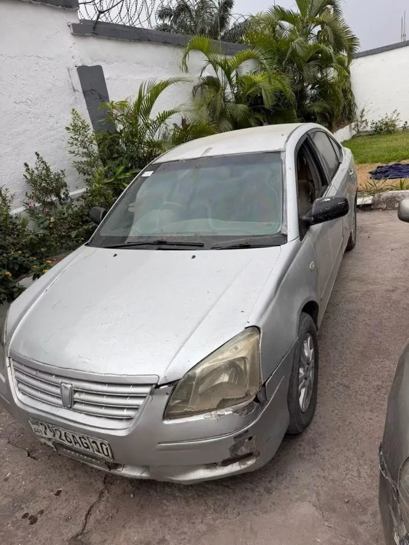 Toyota premio