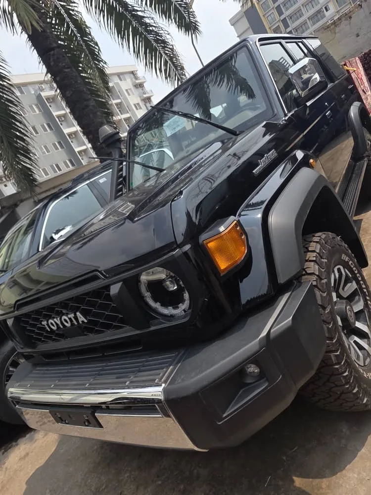 Toyota land cruiser don du Koweït