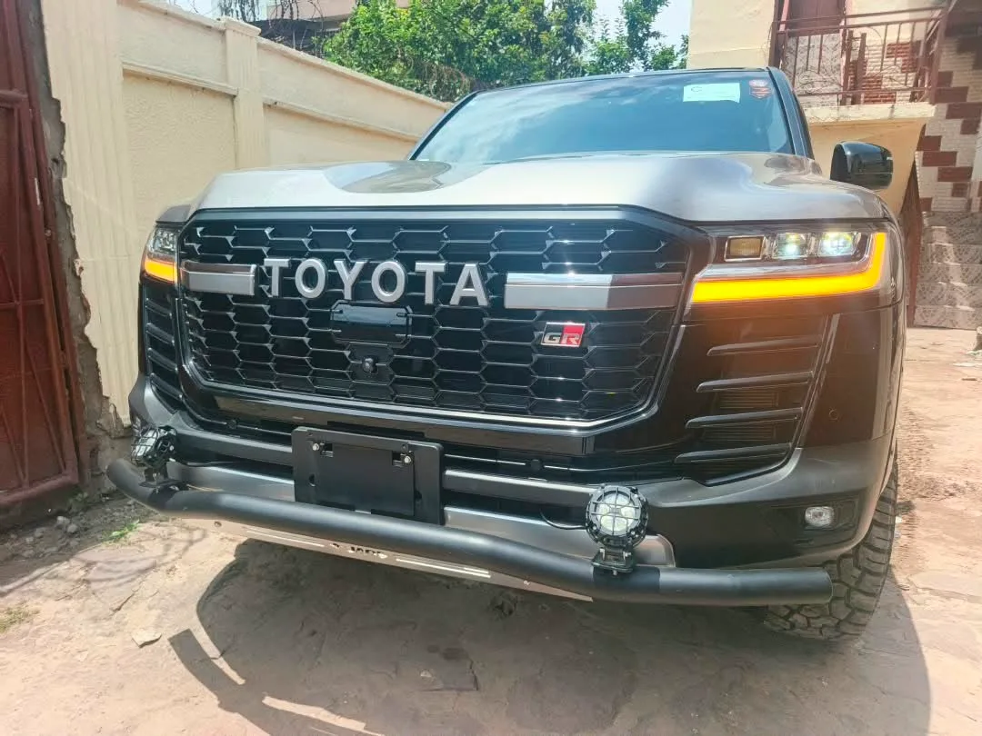 Toyota Land Cruiser GRX