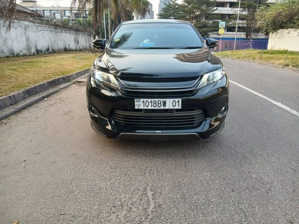 Toyota Harrier Dubaï