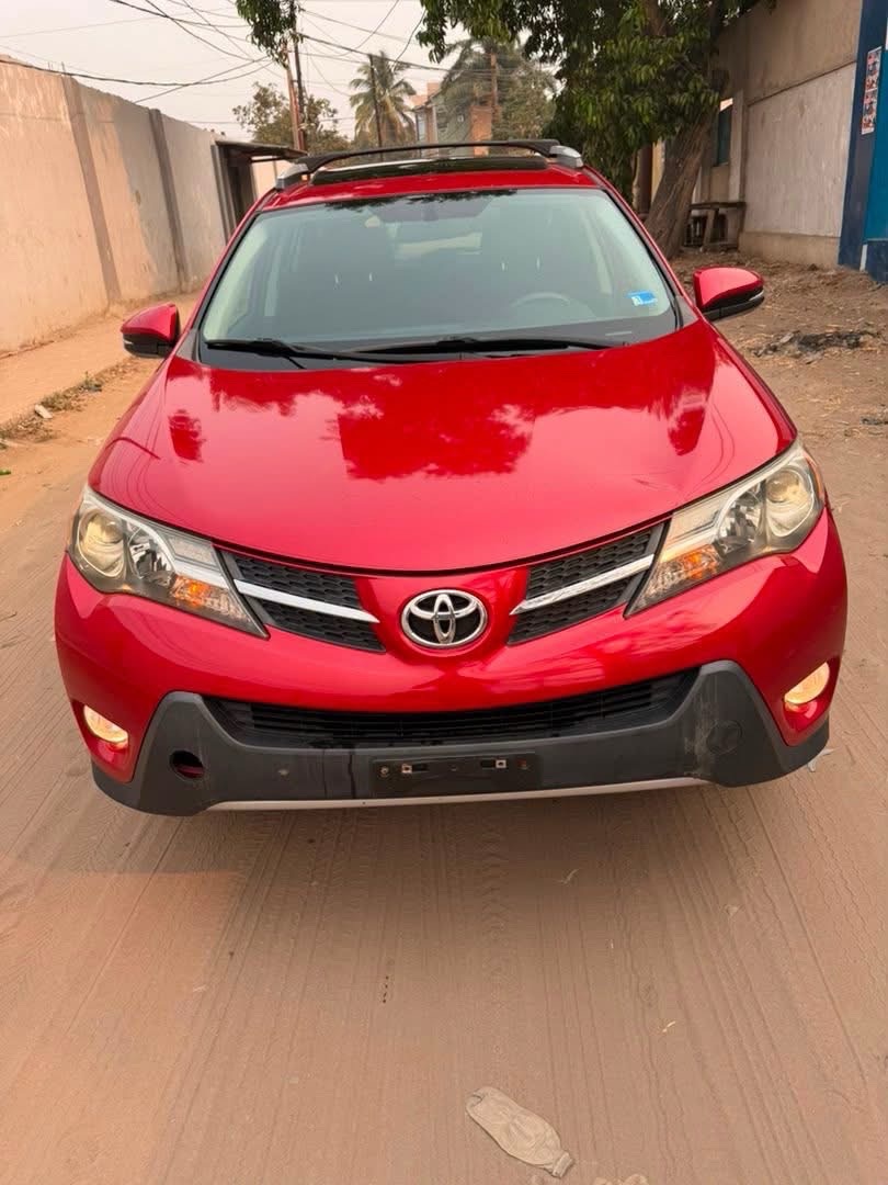 Toyota Rav 4 essence