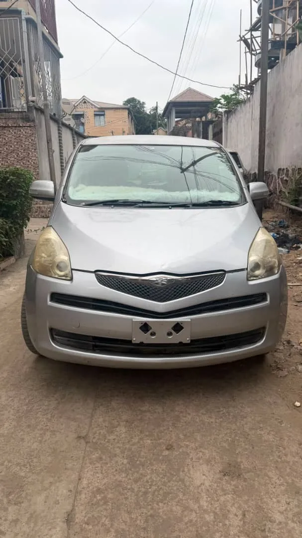 TOYOTA RACTIS ANCIEN