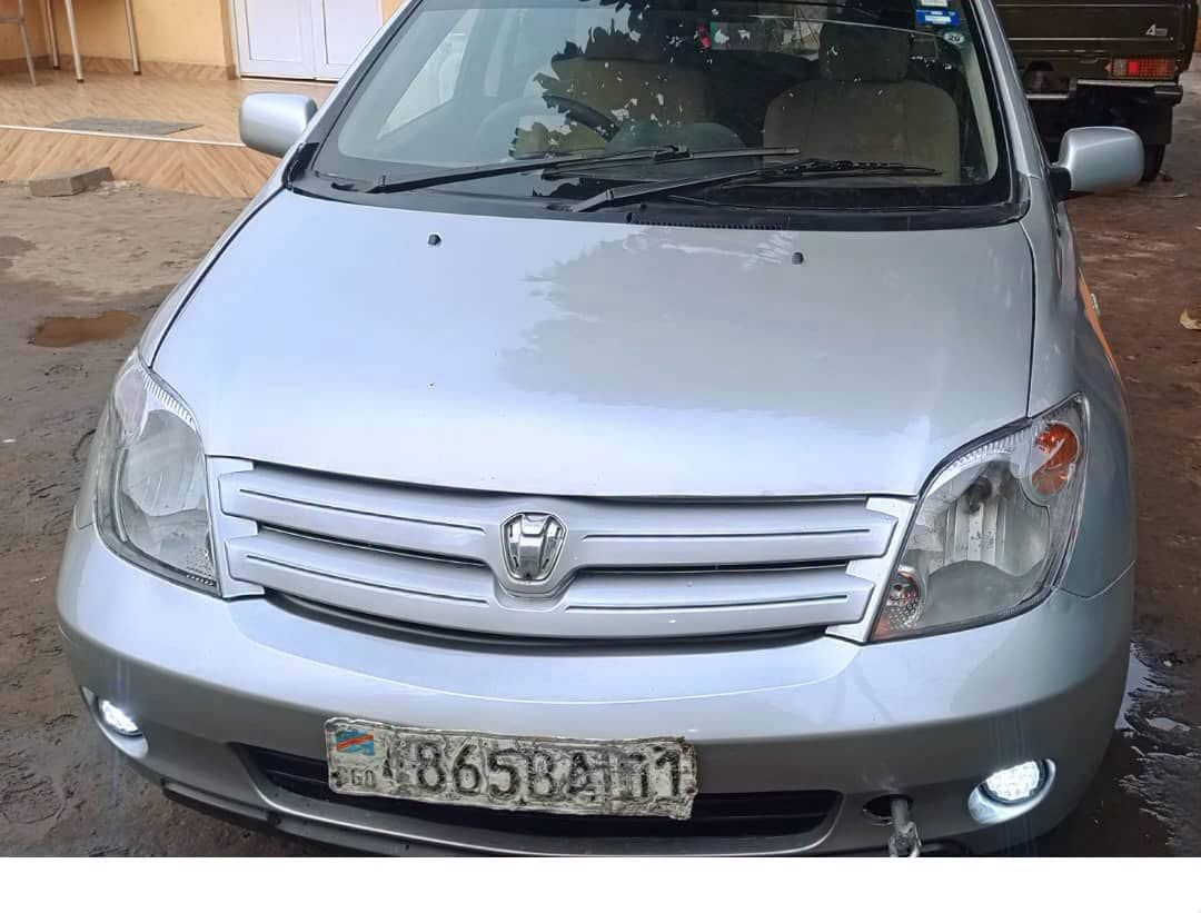 Toyota IST