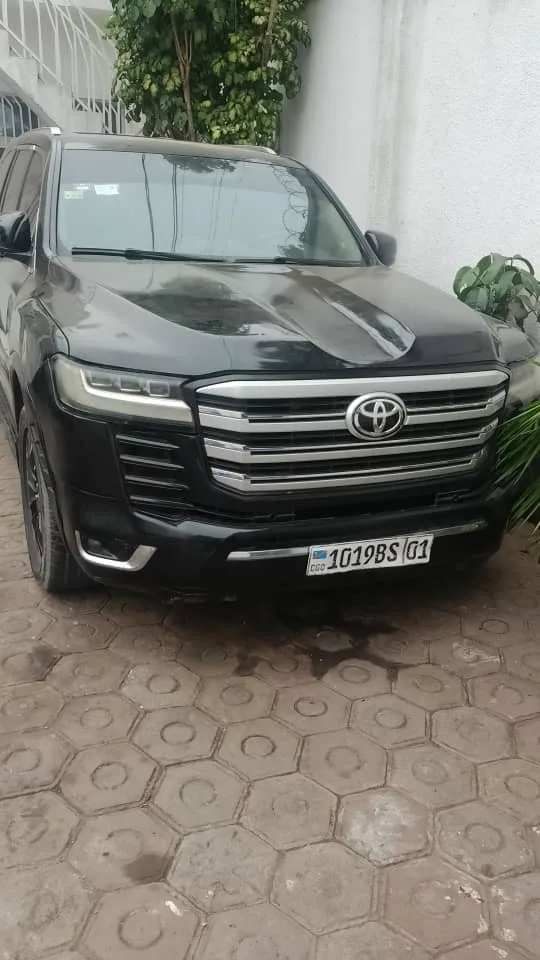 TOYOTA LAND CRUISER 300 GXR
