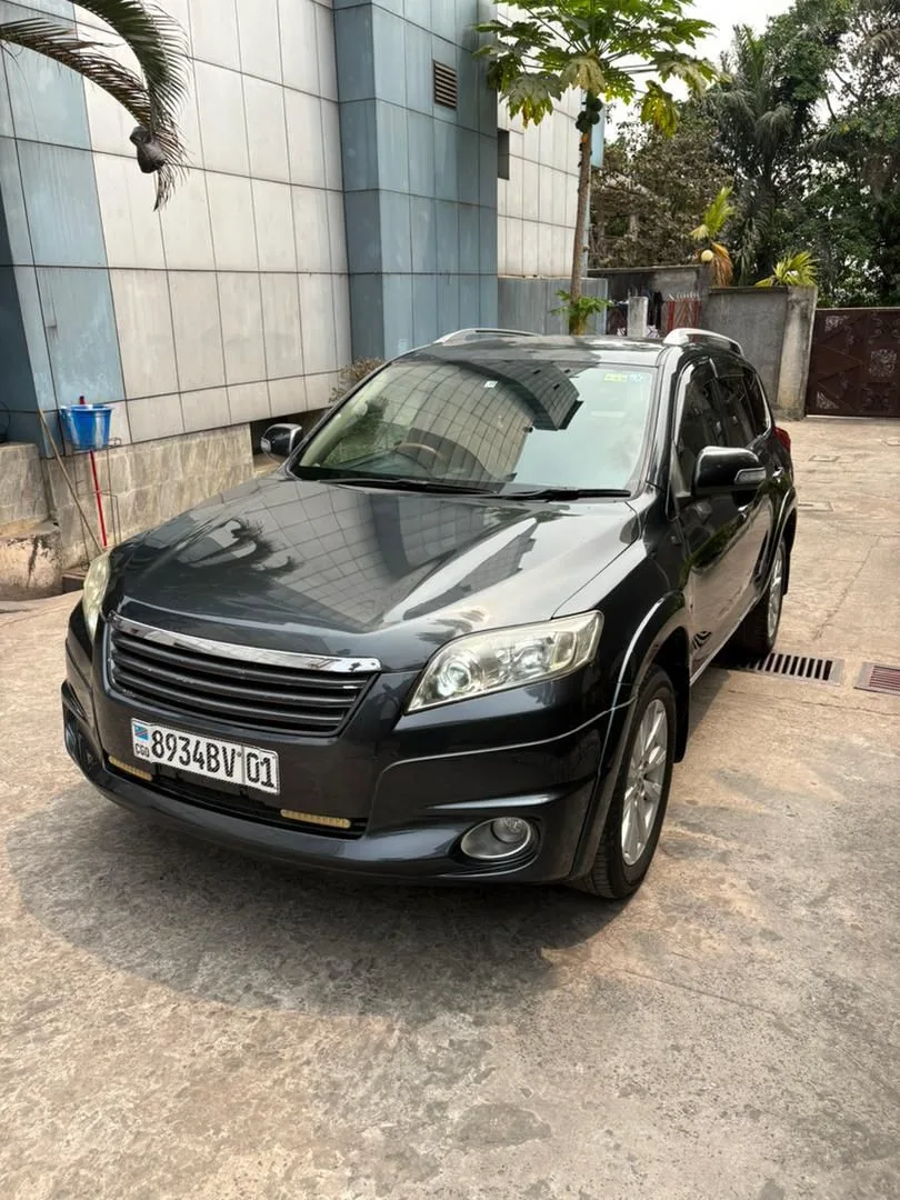 TOYOTA VANGUARD ESSENCE