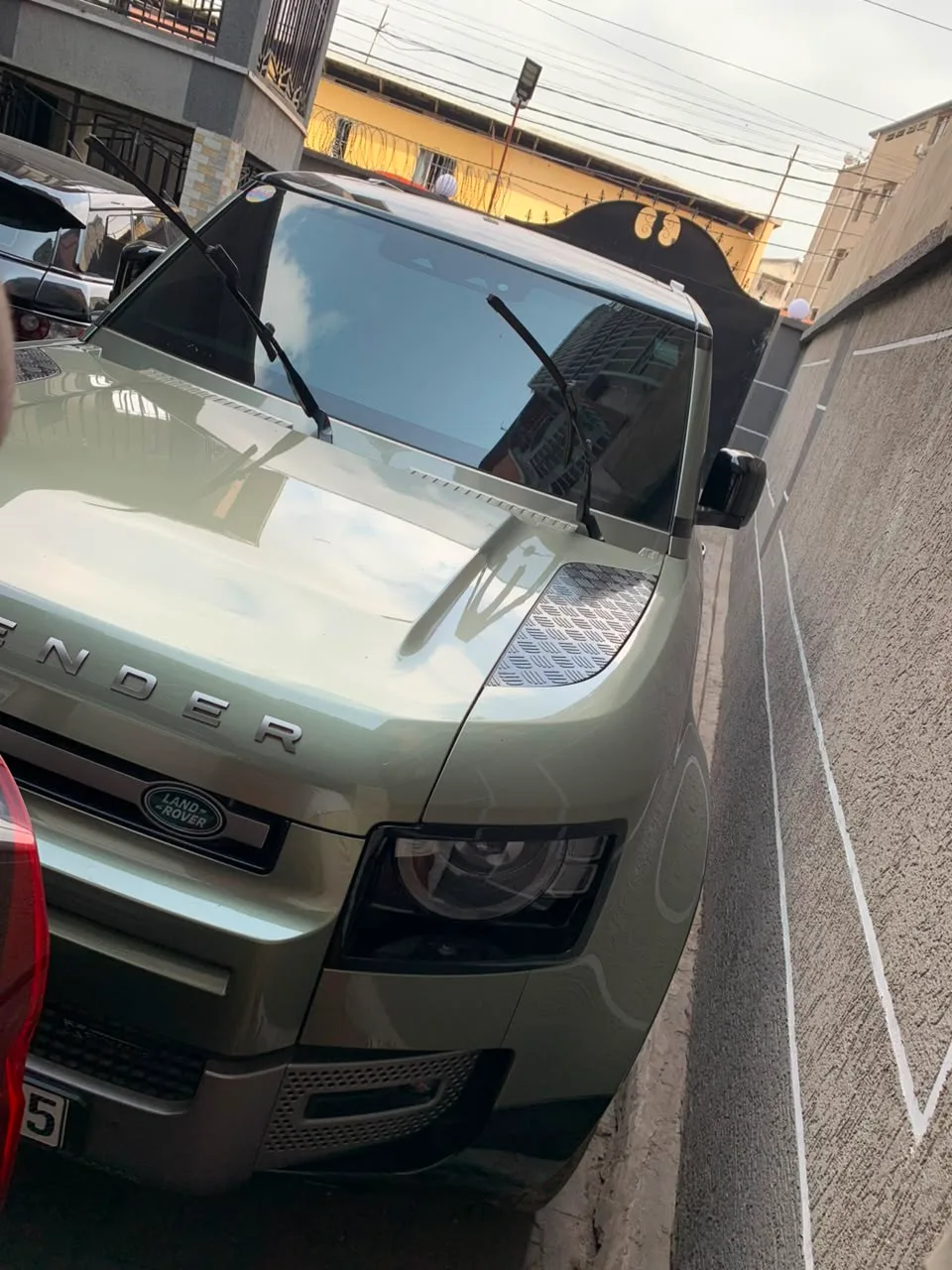 Land Rover Defender