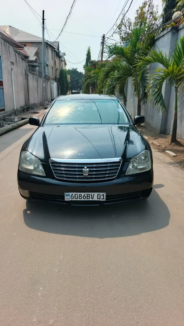 TOYOTA CROWN