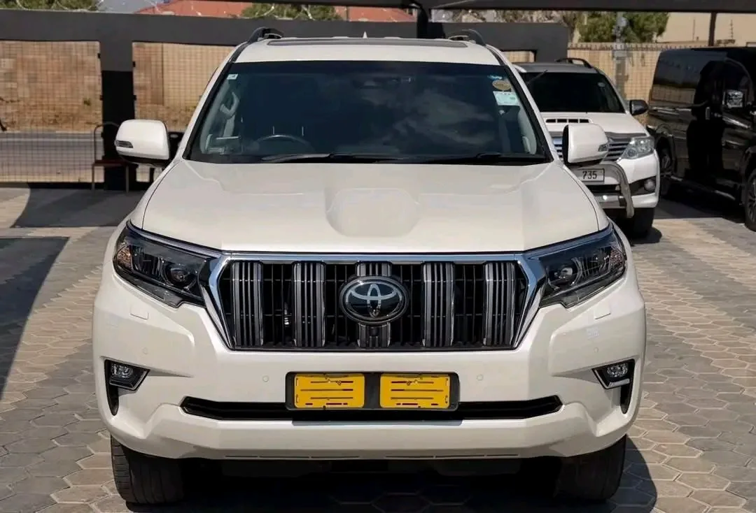 TOYOTA PRADO