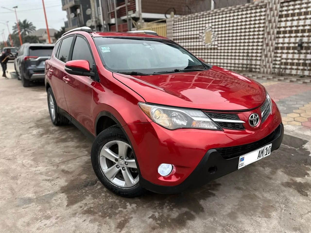 TOYOTA NEW RAV4 2015 OCASSION BON ÉTAT DE COULEUR ROUGE.