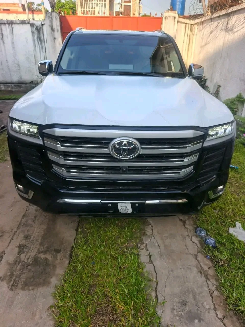 Toyota land cruiser VXR