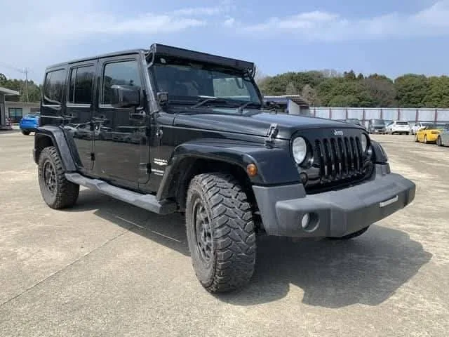 JEEP WRANGLER ANNÉE 2019 DE COULEUR NOIR OCASSION BON ÉTAT.