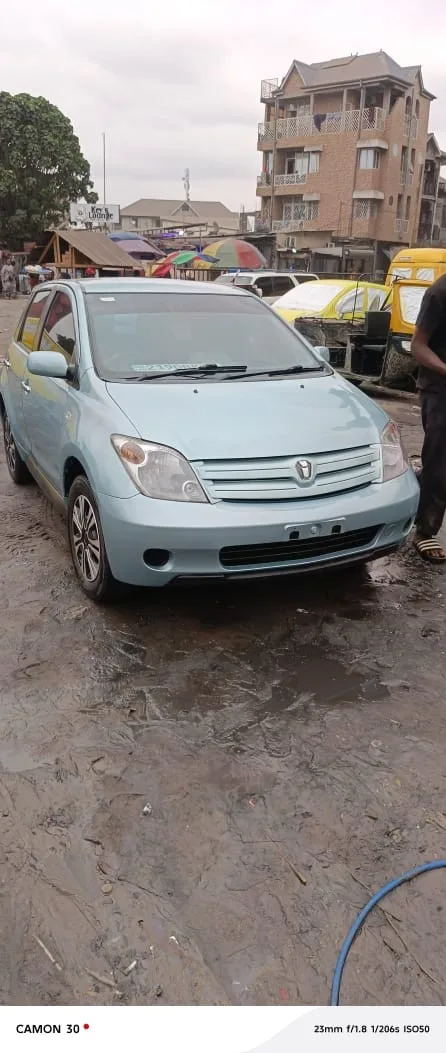 TOYOTA IST ANNÉE 2007 OCCASION BON ÉTAT.