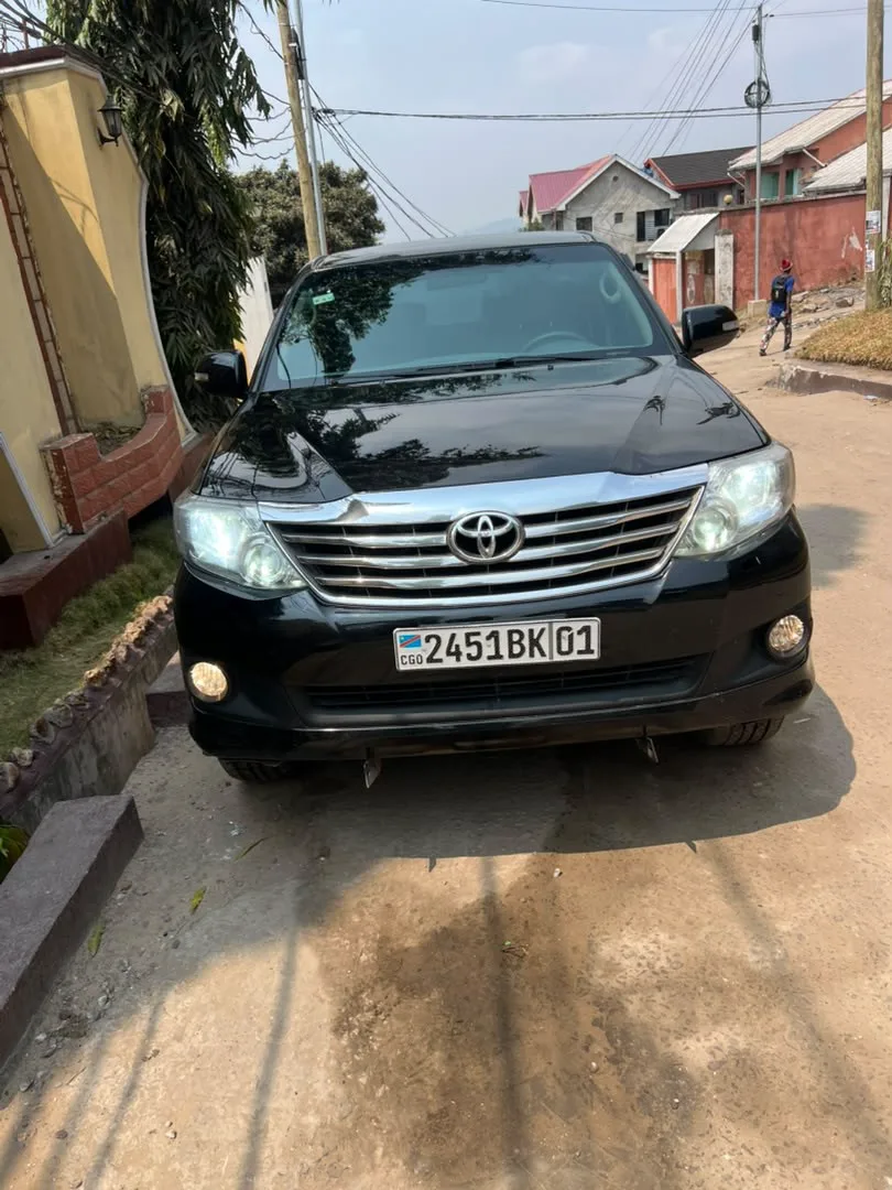 TOYOTA FORTUNER