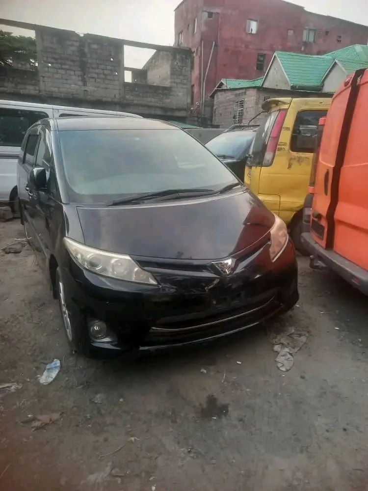 Toyota estima