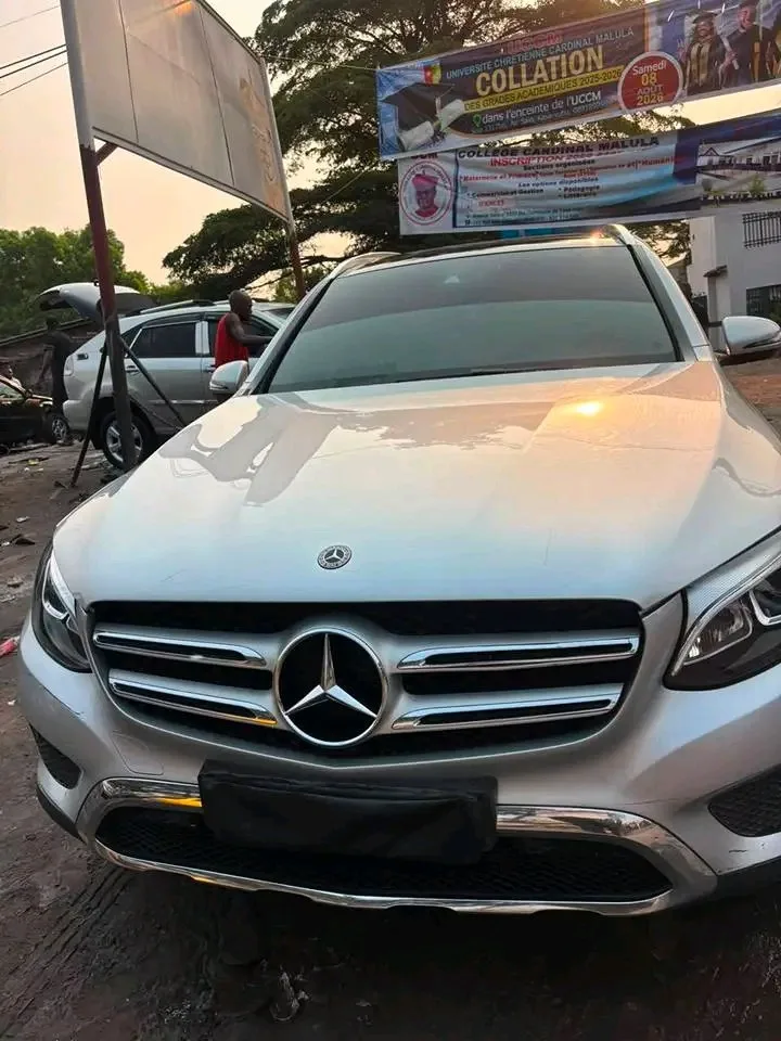 Mercedes Benz