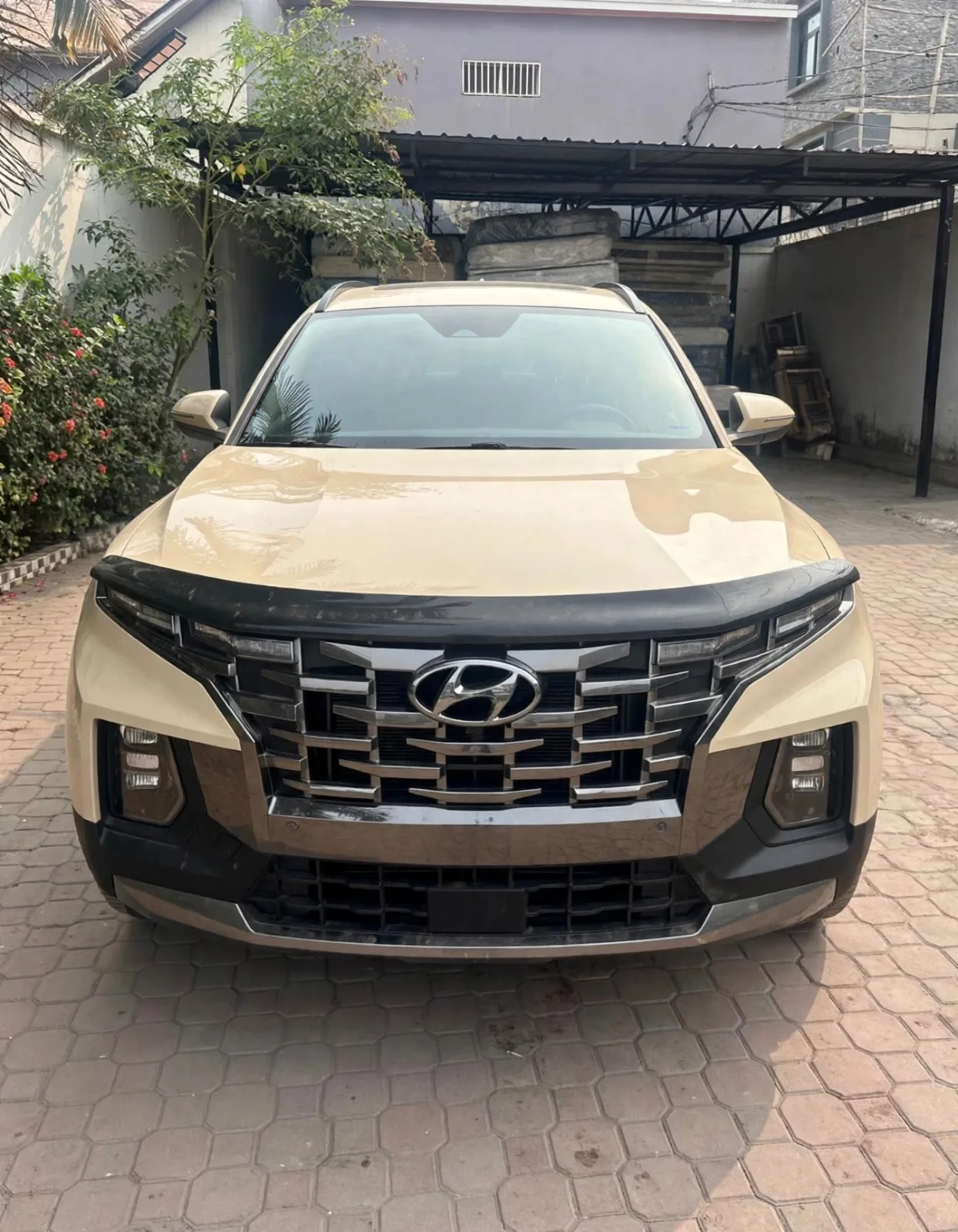 HYUNDAI SANTA CRUZ.