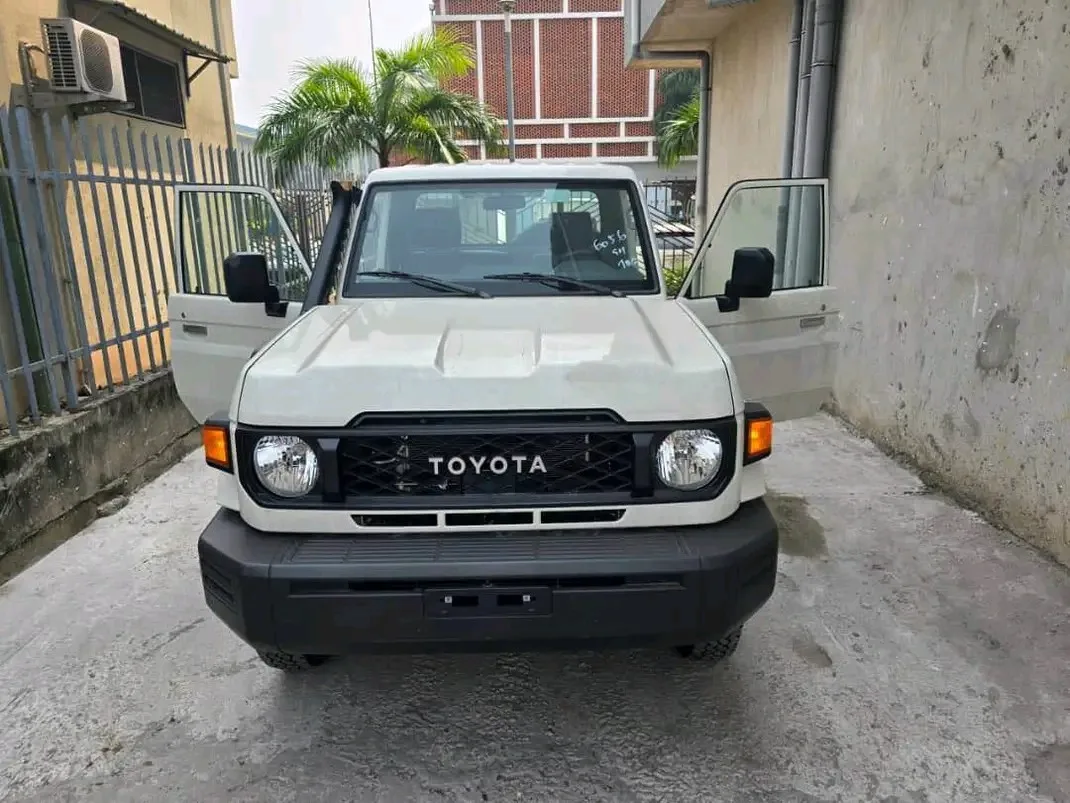 Toyota land cruiser
