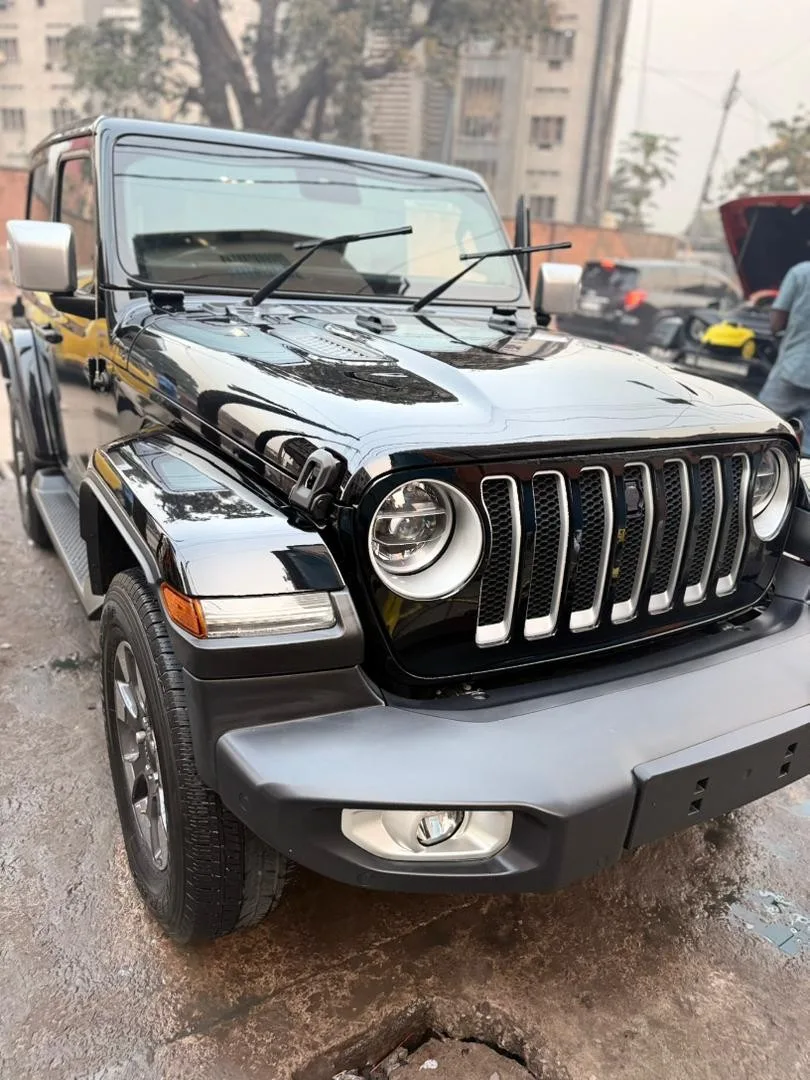 JEEP WRANGLER.