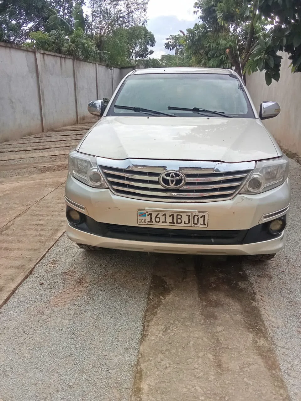 TOYOTA FORTUNER