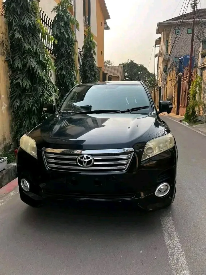 Toyota vanguar