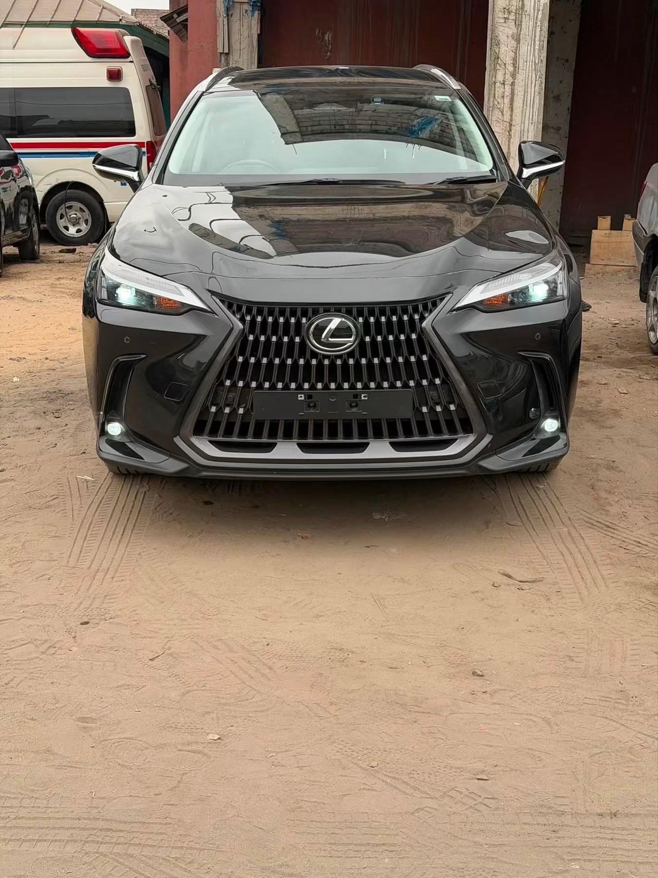 Lexus NX450h+