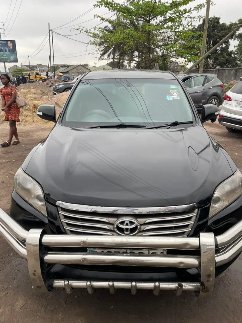 TOYOTA VANGUARD