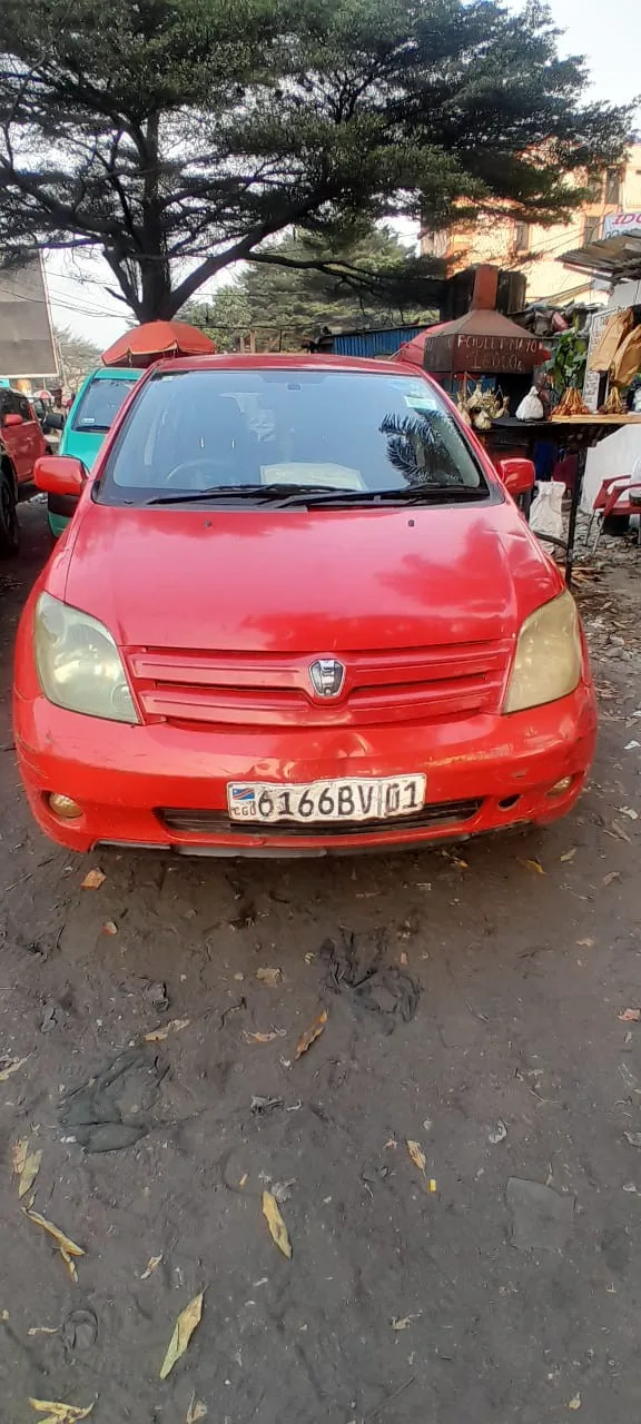 TOYOTA IST