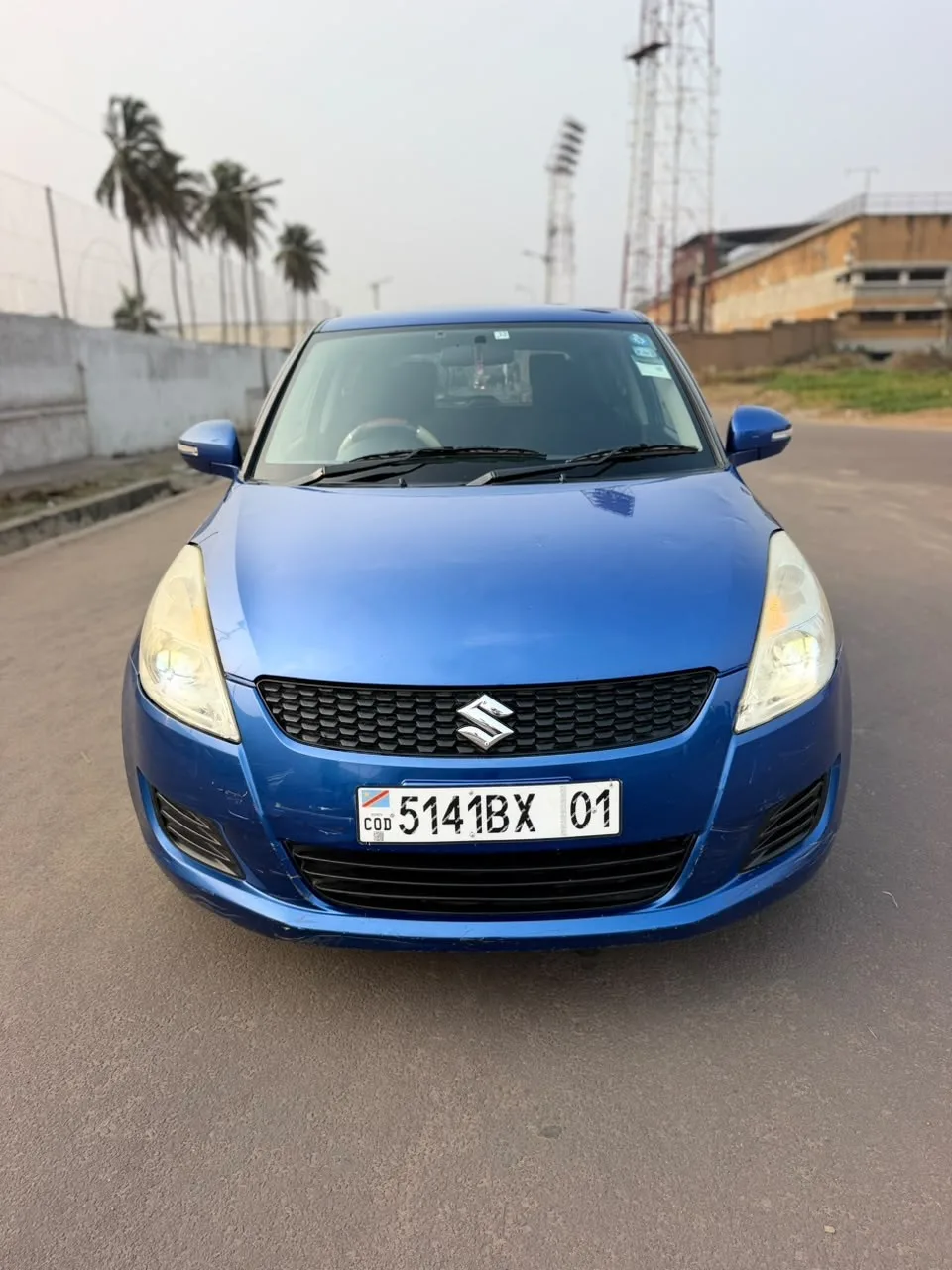 SUZUKI SWIFT.