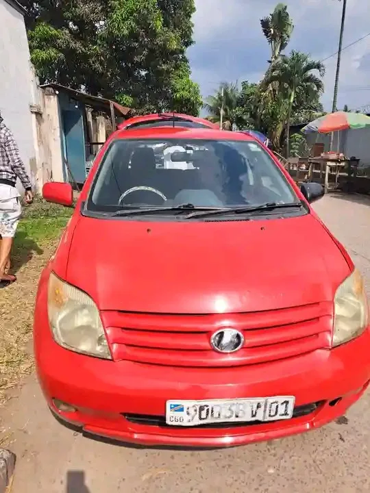 TOYOTA IST