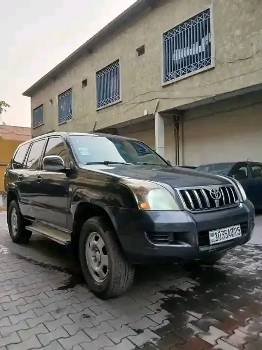 TOYOTA LAND CRUISER PRADO GX