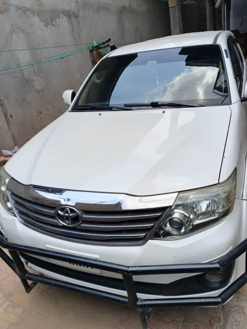 TOYOTA FORTUNER
