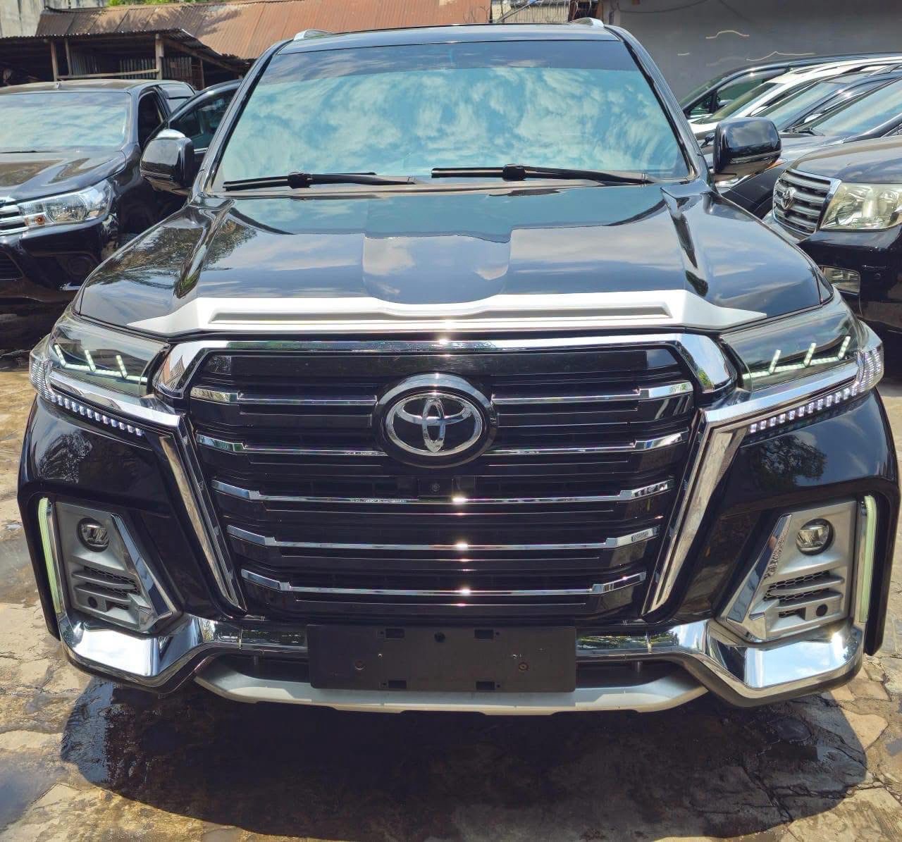 Toyota Land cruiser VXR
