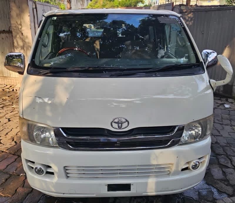 Toyota hiace