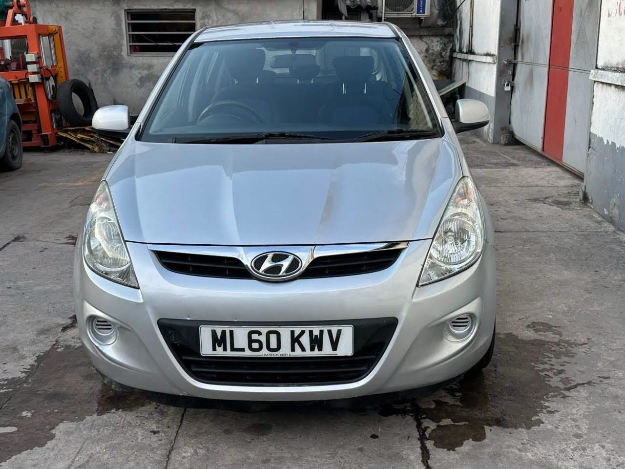 Hyundai i120