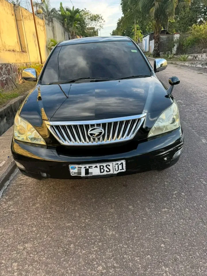TOYOTA HARRIER