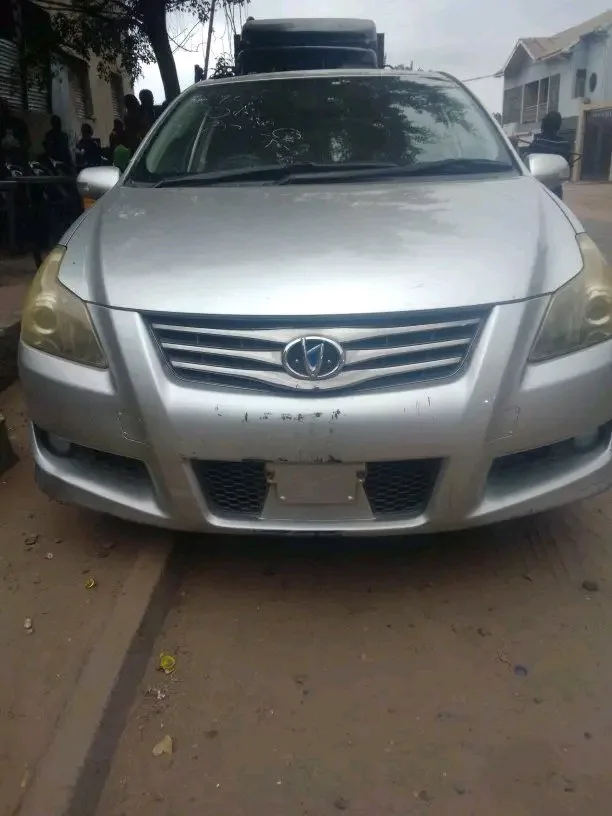 TOYOTA BLADE
