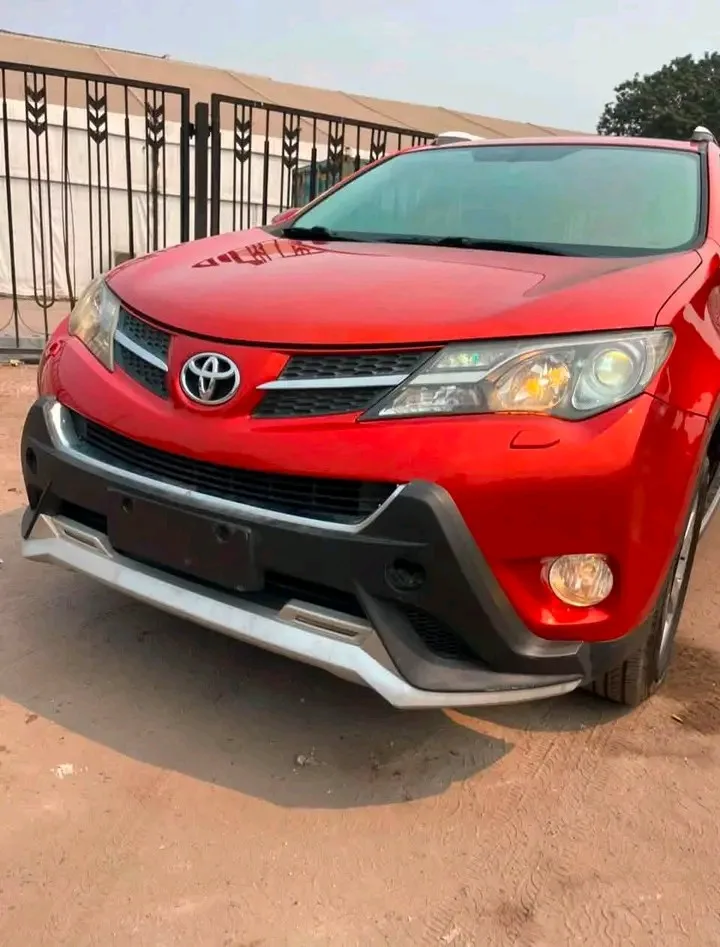 TOYOTA RAV4