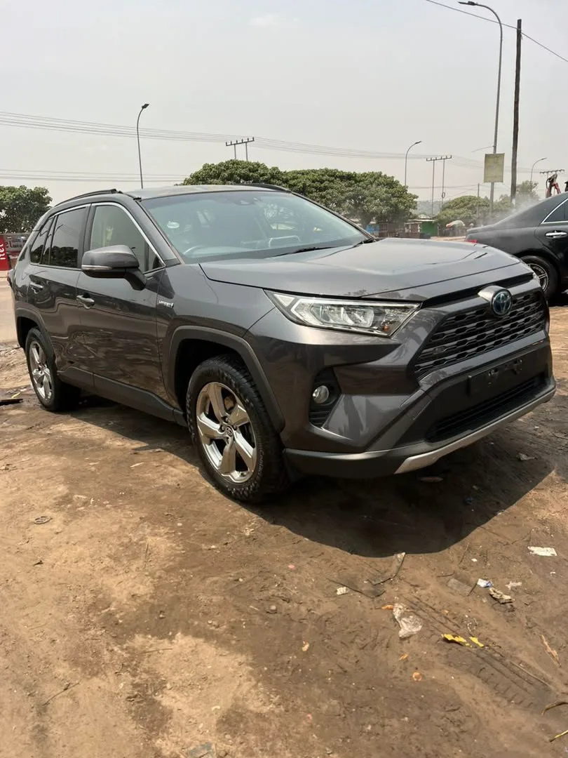 TOYOTA RAV4 HYBRID