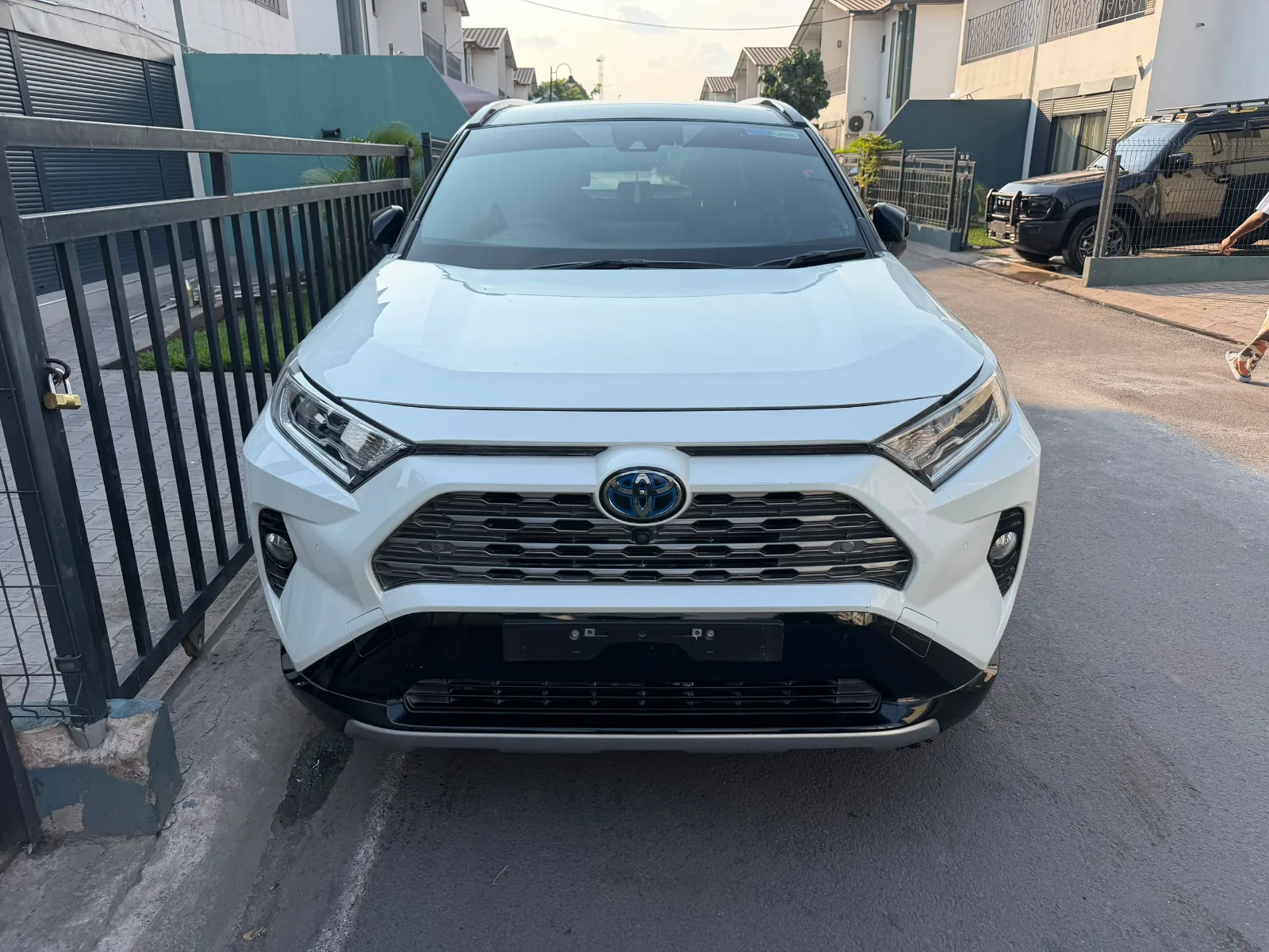 TOYOTA RAV4 HYBRID