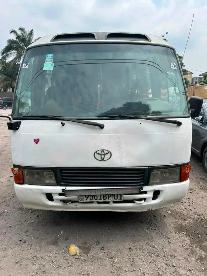TOYOTA COASTER