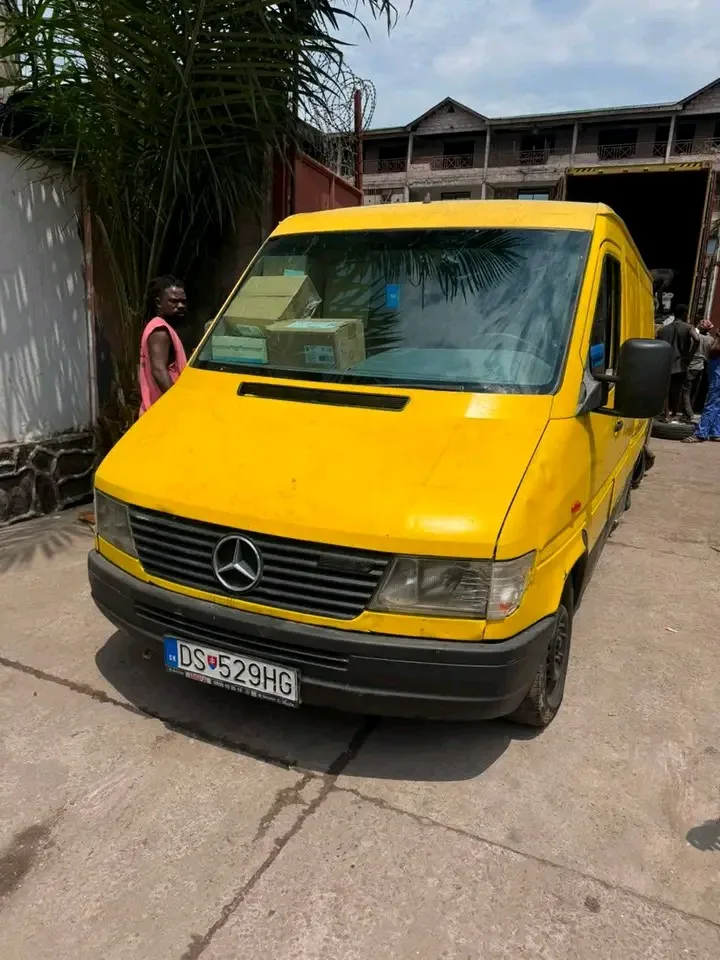 MERCEDES-BENZ SPRINTER