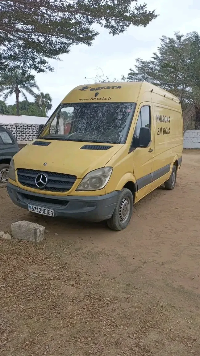 MERCEDES-BENZ SPRINTER