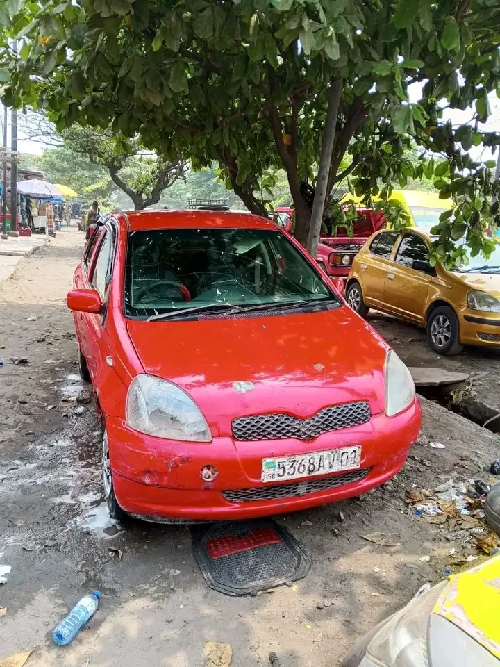 TOYOTA VITZ